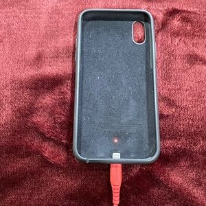 Apple self charging case iPhone X (10)